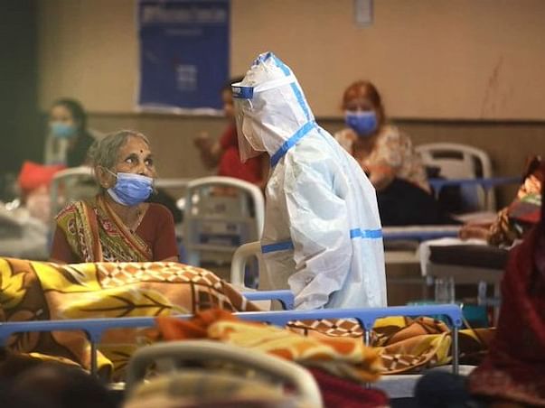 This image has an empty alt attribute; its file name is covid-iitk-hospital.jpg